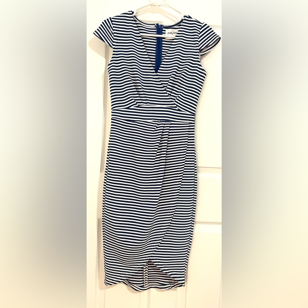 Pretty little sister Blue/White Stylish dress